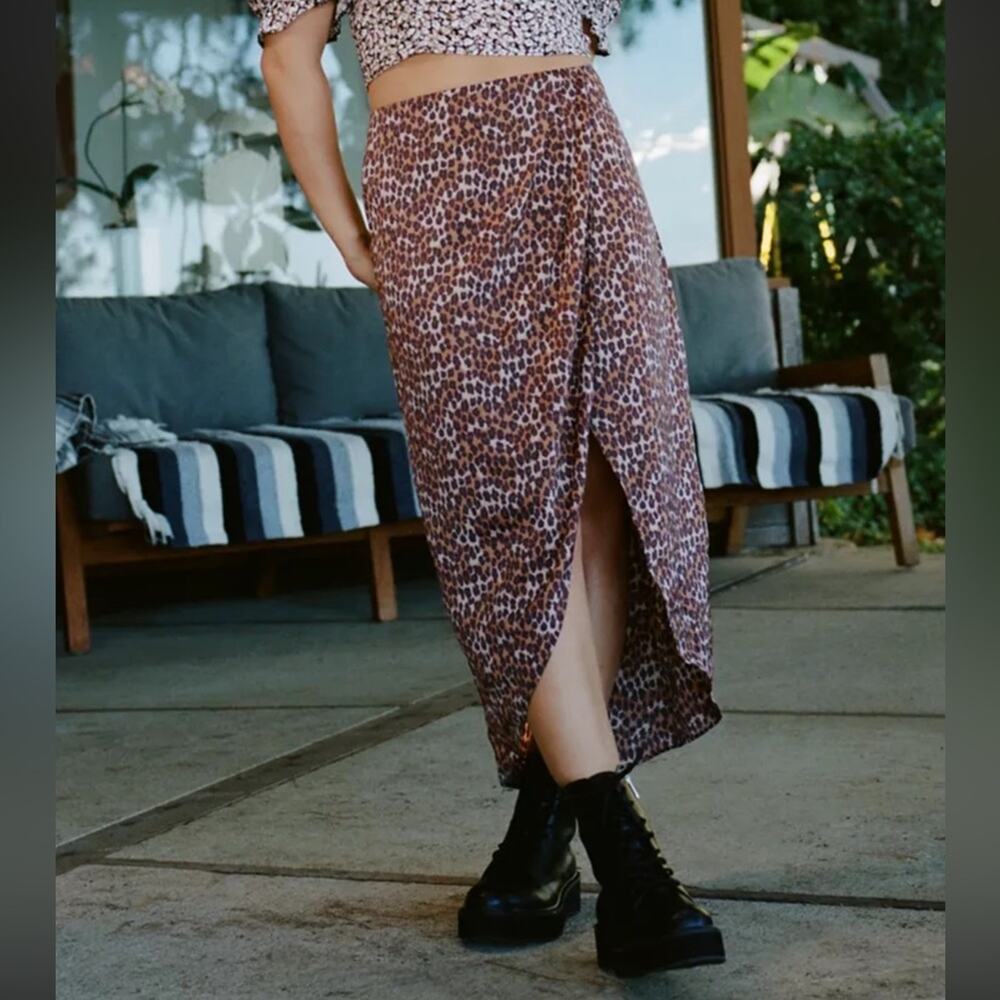 Urban Outfitters Kelly Tulip Wrap Skirt Animal Leopard Print Size Large